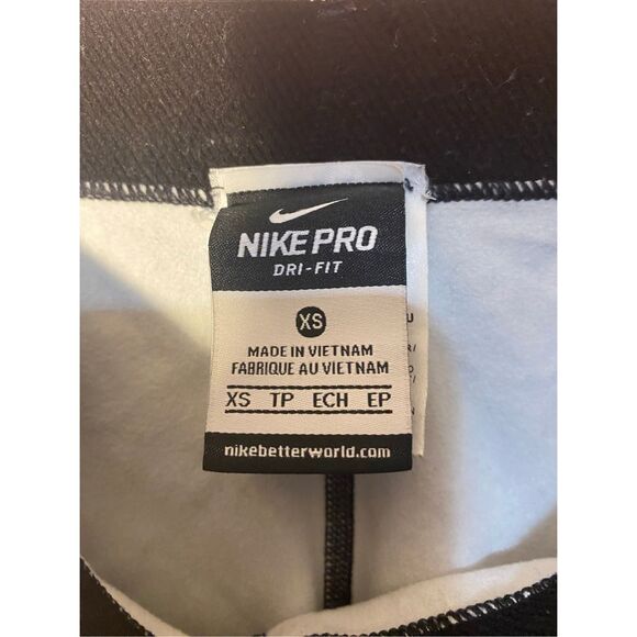 Nike women’s dry fit knit winter pattern leggings size XS - Picture 5 of 5